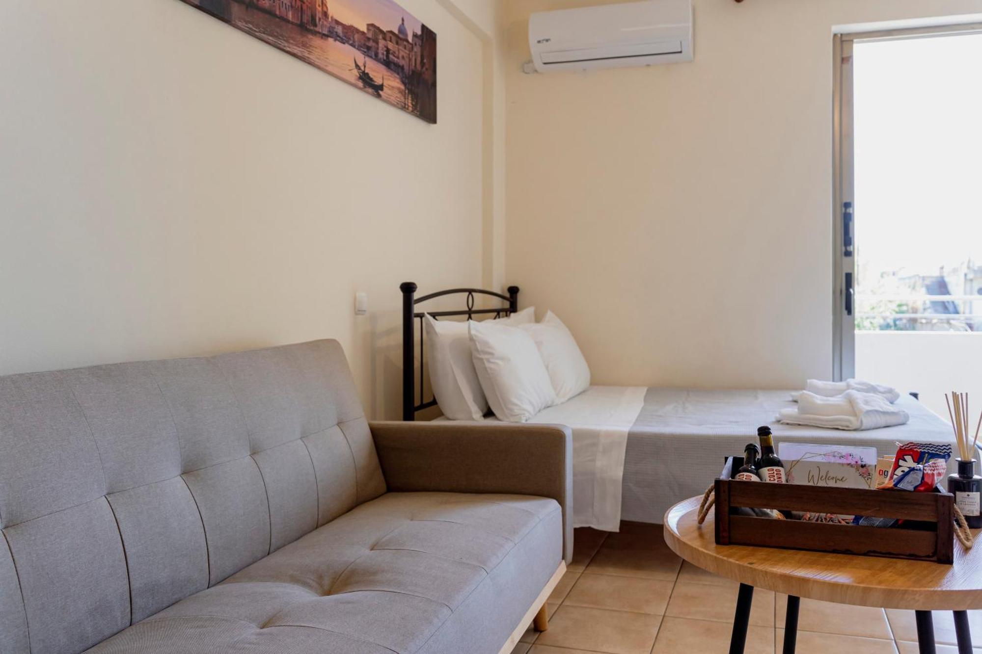 Cozy Nights Appartement Messíni Buitenkant foto